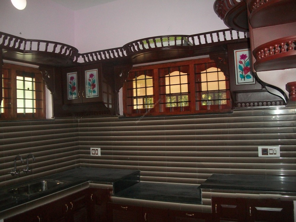 Double Storied House for sale at Karimpadam( Chendamangalam), North