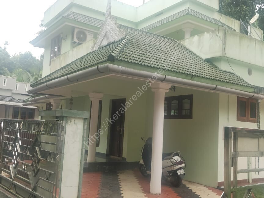 Double Storied House for sale at Karimpadam( Chendamangalam), North