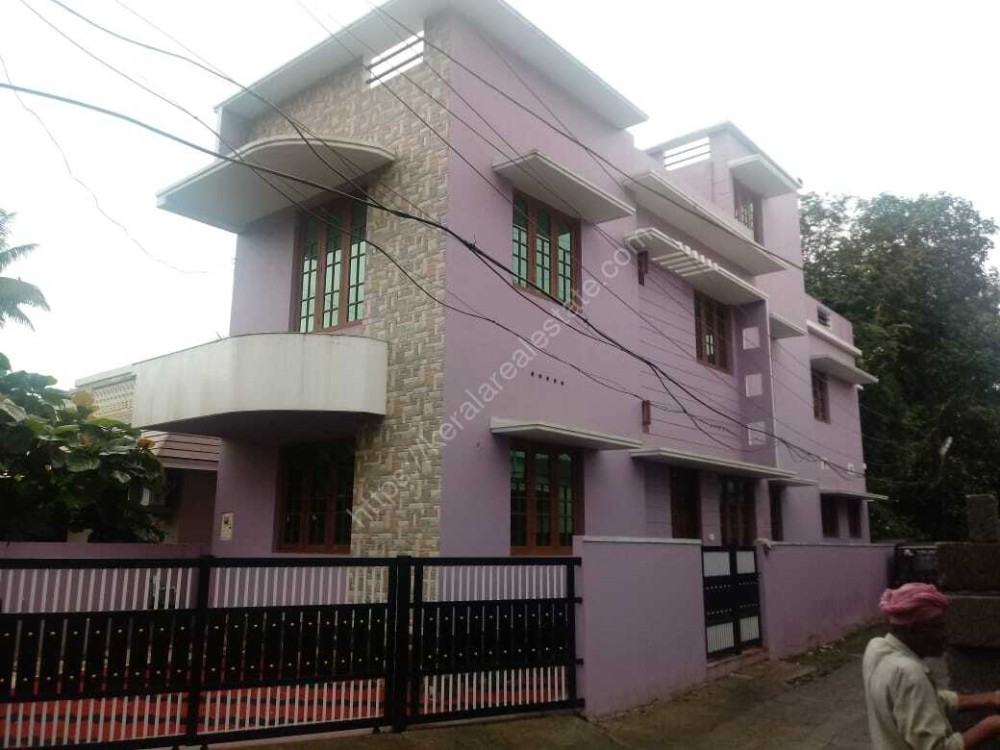 1600 Sq Ft 3 BHK Double Storied House for sale Near Lulu Mall