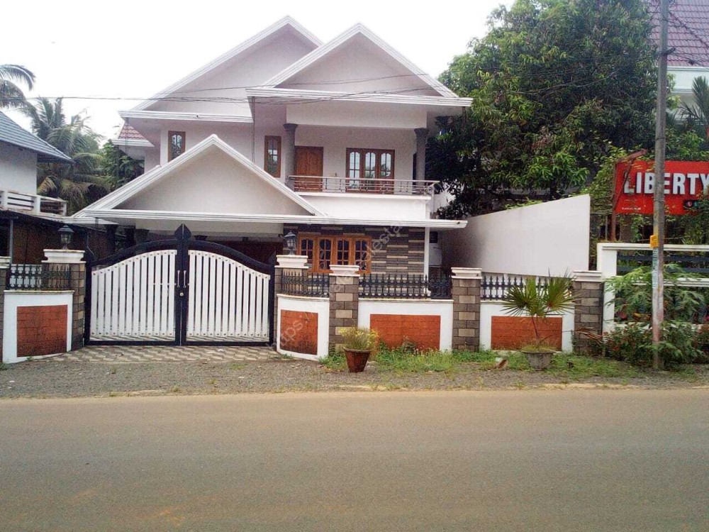 13 Cent With 2900 Sqft 4 Bhk Main Road Frontage House For Sale At Cherppunkal Pala Kottayam Kerala Real Estate 13 Cent With 2900 Sqft 4 Bhk Main Road Frontage House For Sale At Cherppunkal Pala Kottayam Kerala Real Estate