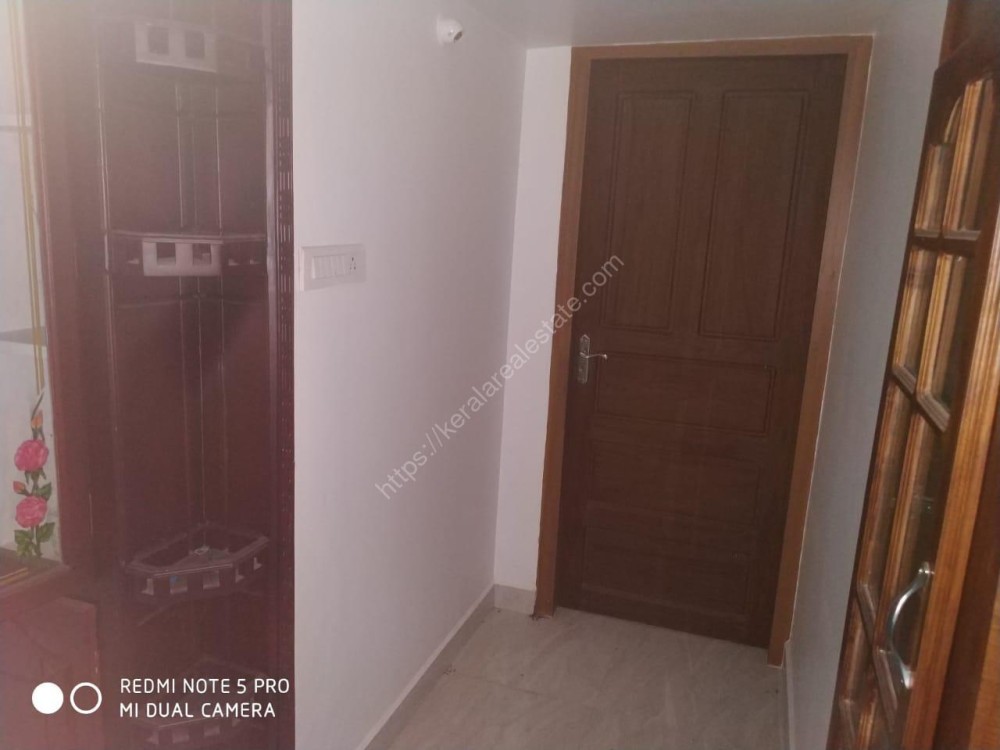 4 BHK 2000 sqft House in 8 1/2 Cents for sale at Manakkad, Thodupuzha