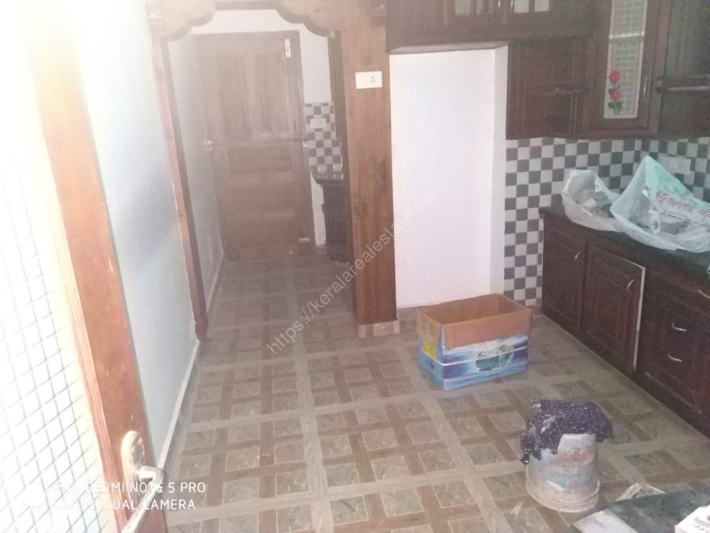 4 BHK 2000 sqft House in 8 1/2 Cents for sale at Manakkad, Thodupuzha