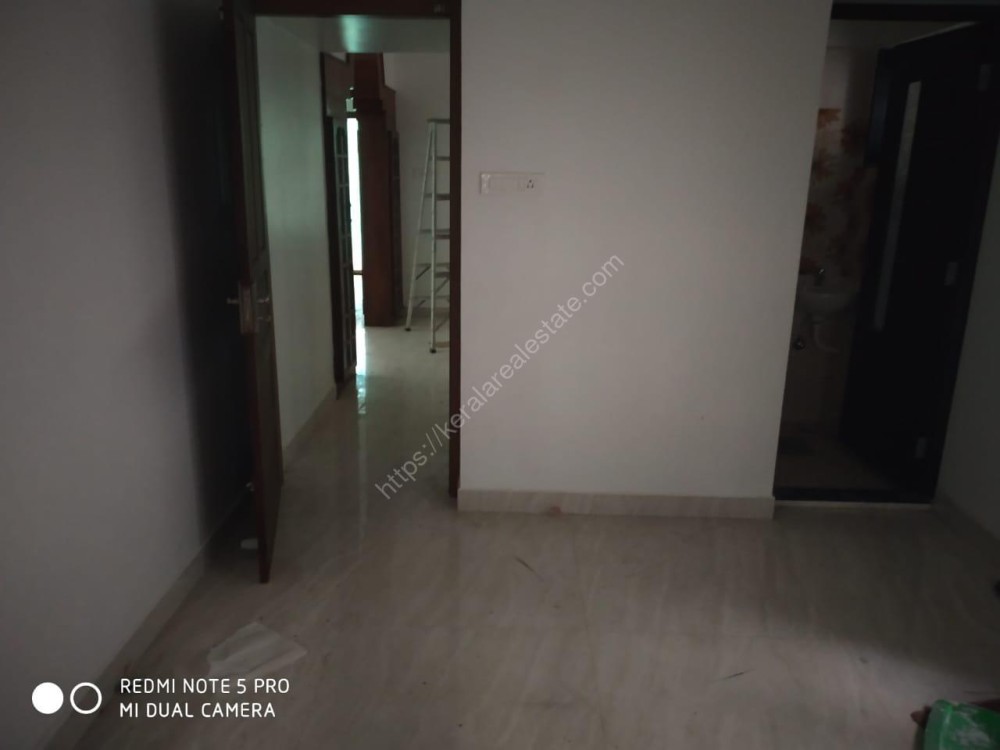 4 BHK 2000 sqft House in 8 1/2 Cents for sale at Manakkad, Thodupuzha