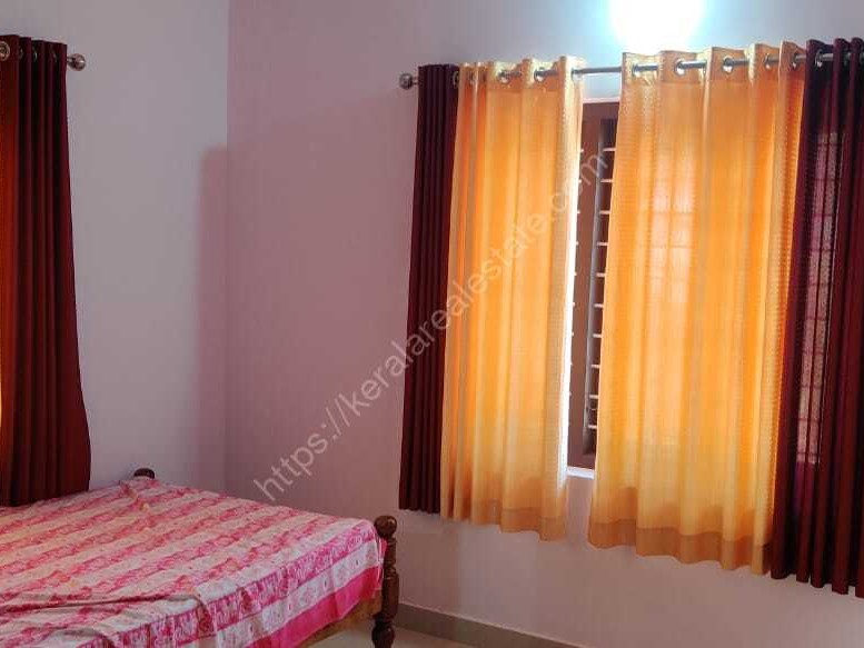 2500 sqft 4 BHK House in 13 Cent Land for Sale with Koothattukulam