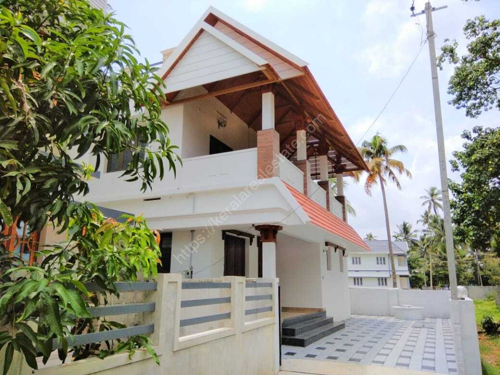 2000 sqft 3 BHK House for sale at Chittoor, Ernakulam Kerala Real Estate