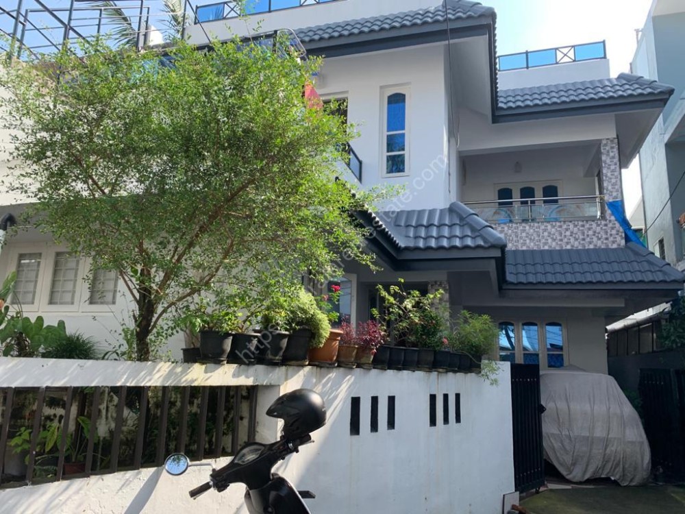 3 BHK, 1050 Sqft House for sale at Palluruthy, Ernakulam Kerala Real