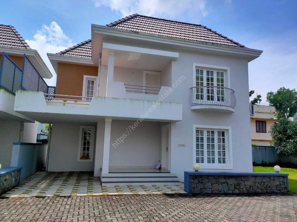 3 BHK 1550 sqft Gated Villa in 4.5 Cents for sale at Ponekara