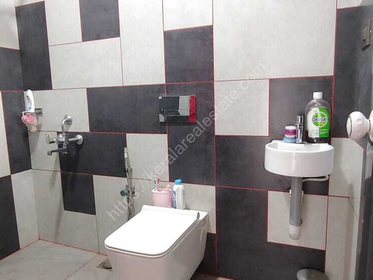 1300 Sq Ft 3 BHK House for Sale at Maradu, Ernakulam Kerala Real Estate