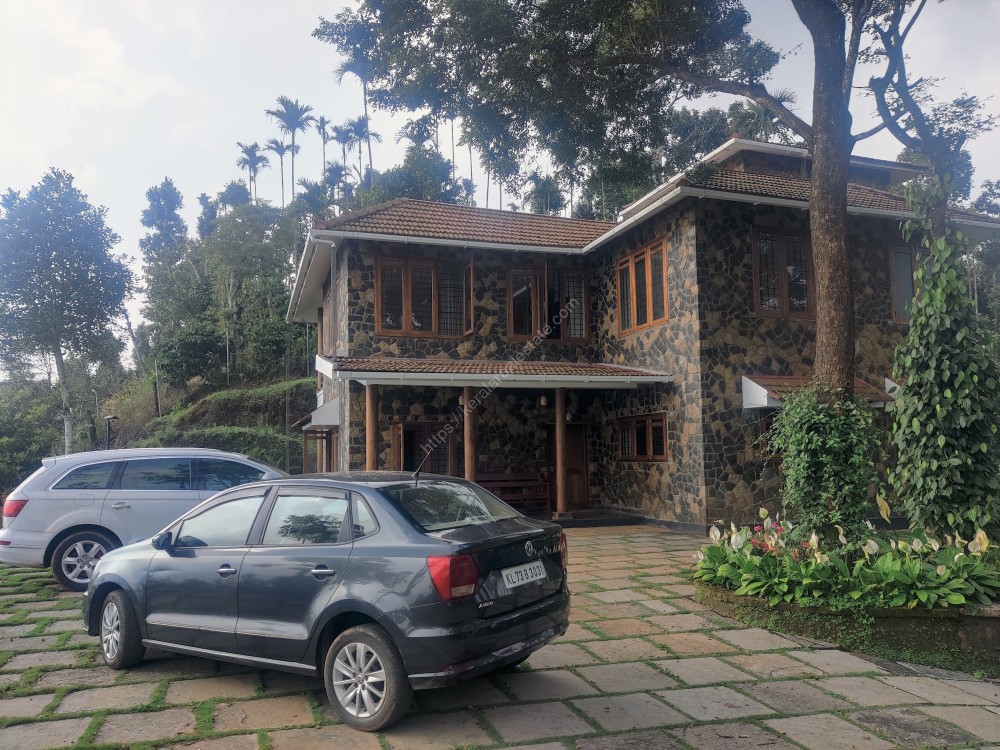 4 BHK BUNGALOW IN 1.25 ACRES OF LAND FOR SALE AT RIPPON, WAYANAD