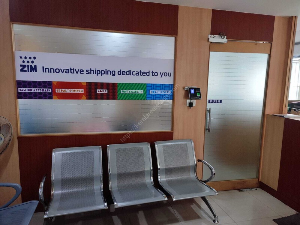 1500 Sq ft Fully Furnished Office Space for Rent at M G road, Ernakulam