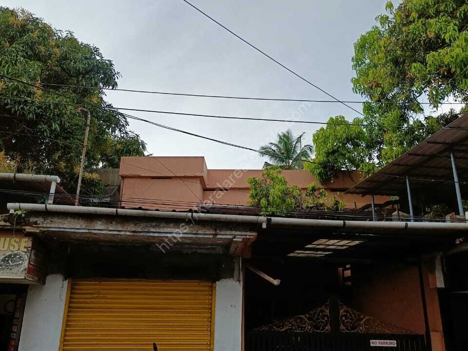 9 Cents of Land with Old House and Shop for Sale at North Kaloor