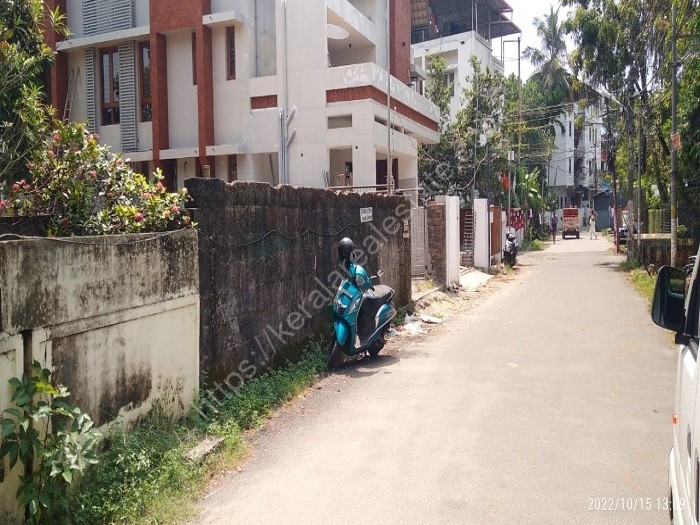 10.55 Cents of Residential Plot for Sale at Kadavanthra, Ernakulam