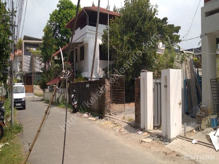 10.55 Cents of Residential Plot for Sale at Kadavanthra, Ernakulam