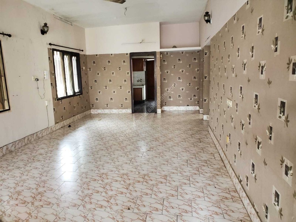 1400 Sq ft First floor of a House for Rent in Panampillynagar