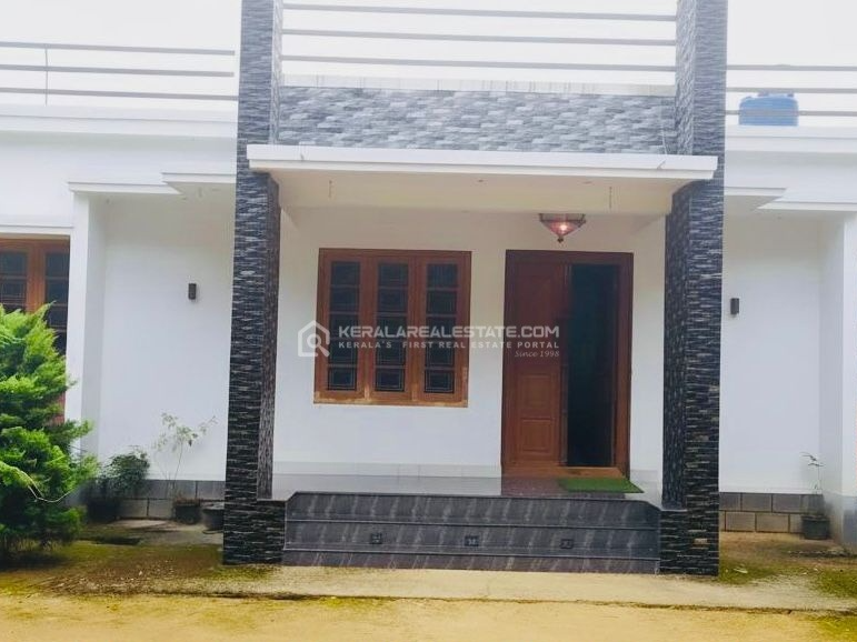3 BHK House in 30 Cents for Sale in Cherukattoor, Near Panamaram, Wayanad 