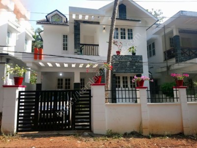 Villa For Sale At Kozhikode Near NGO Quarters