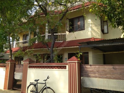 2400 Sq Ft 5 BHK house for sale at Konthuruthy, Thevara, Ernakulam