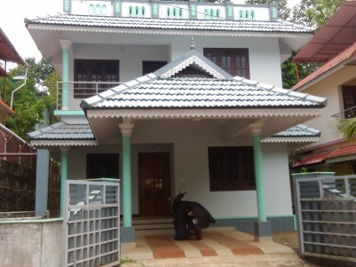  4 BHK House for sale at Thiruvalla mallappally road, Pathanamthitta