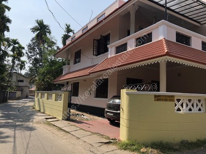 4 BHK Independent Villa For sale - Maradu, Ernakulem