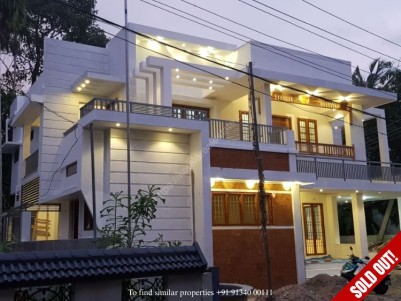 Modern House for sale at Edappally, Ernakulam