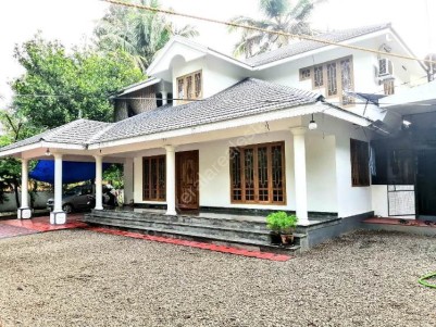 2500 Sq Ft On 15 Cent Villa For Sale At Puthuppady