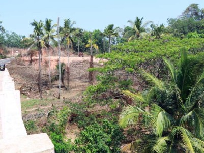 Residential/Resort Type Land for Sale at Near Parasinikadavu Temple, Kannur.