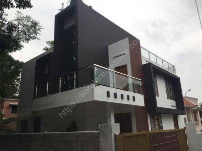 Brand New Architect Designed Ready to Occupy 4 BHK House for Sale at Mudavanmugal, Poojappura.