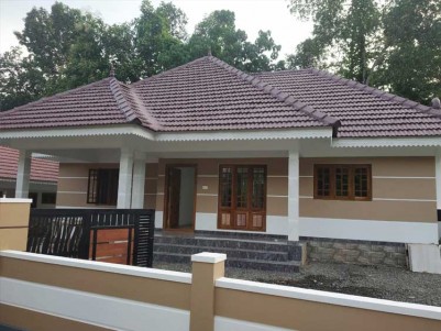 9 Cents of Land with 3 BHK, 1650 SqFt House for Sale at Poovarani, Kottayam