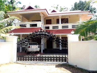 4 BHK, 2700 SqFt Furnished House on 12 Cent for Sale at Piravom, Ernakulam