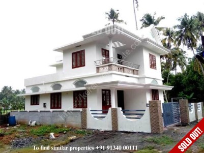 4 BHK, 1600 SqFt House on 5 Cent for Sale at Vendor, Thrissur