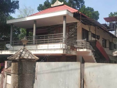 6 BHK, 3000 SqFt House  in 10 Cents for sale at Kudamaloor, Kottayam