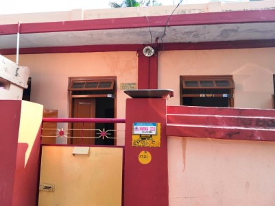  Square plot with an old  residential building for sale at Trivandrum