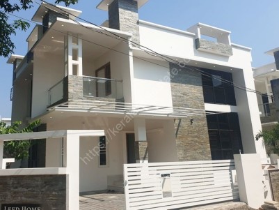 4 BHK, 2000 SqFt Villa in 4.10 Cents for sale at Edappally - Ernakulam