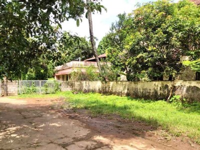 23.5 Cents Land For Sale in Jawahar Nagar Main Avenue, Kadvanthara, Ernakulam