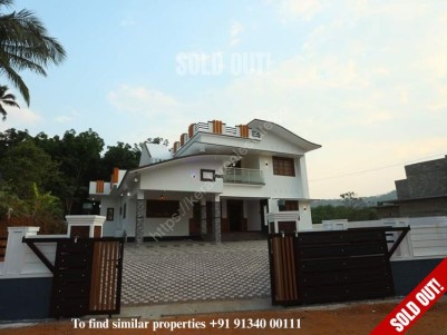 Posh House, 2700SqFtin 18 cents for sale in Muttom,Thodupuzha