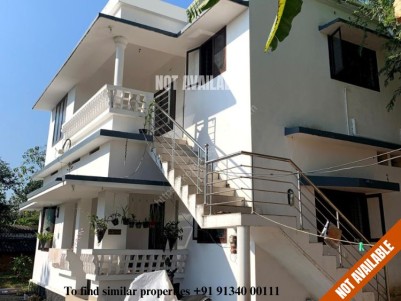 4BHK House in 9 Cents for sale at Ettumanoor,Kottayam