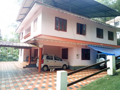 8 BHK 3800 SqFt House in 15.5 Cents for sale at Pala,Kottayam