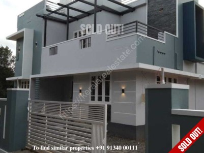 7 Cent land with 2200 sqft House for sale at Chalakudy Thrissur 