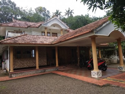15 Cents with 2950 SqFt 5 BHK House for sale at Pathamuttom, Chingavanam, Kottayam