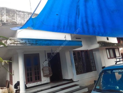 3 BHK 1100 sqft House in 7 Cent for sale at Kandanad near  Tripunithura, Ernakulam