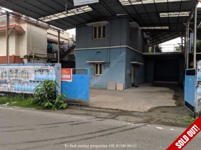 Commercial building in 15 Cent for sale at Kunnumpuram Jn, Ernakulam