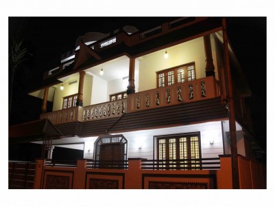 5 BHK Spacious Villa for sale at Vennala, Ernakulam