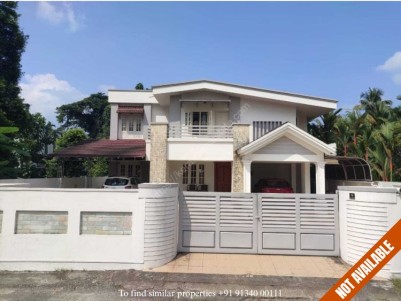 4 BHK 2250 SqFt Independent House in 33 Cent for Sale in Aluva, Kochi