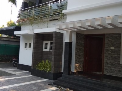 3 BHK 1716 Sqft House in 8 Cent for sale at Perumbavoor, Ernakulam