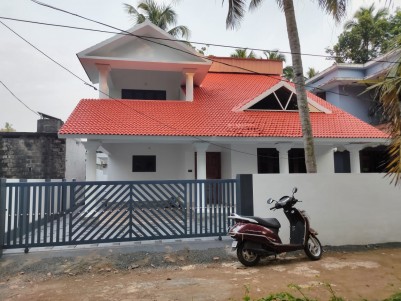 4 BHK 2000 sqft Independent House in 6 Cents for sale at Anikkadu town Near Muvattupuzha, Ernakulam
