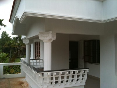 2250 Sqft 4 BHK Posh House in 5 Cents for sale at Palachuvadu Jn, Vennala, Ernakulam