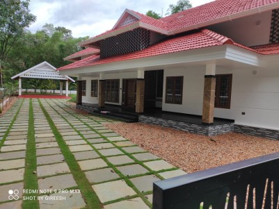 21 Cent with 2200 sqft 4 BHK House for sale near Bharananganam, Pala, Kottayam