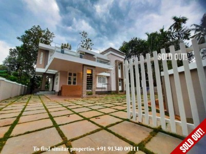 2250 sqft Luxury Villa in 8 Cents for sale at Marampilly, Perumbavoor, Ernakulam