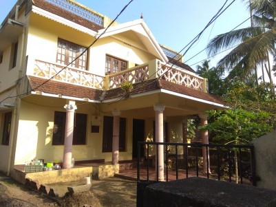 Independent Duplex 5 BHK House on 10.25 Cents for sale at Mattancherry, Ernakulam