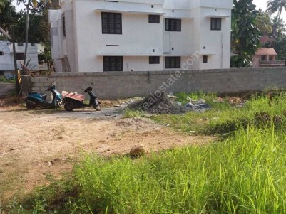 7 Cent Rectangular plot for sale at Peroorkada, Thiruvananthapuram